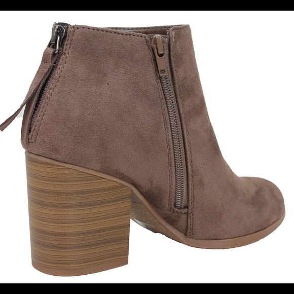 Taupe almond toe back tassel Stacked heel boot - Picture 3 of 6